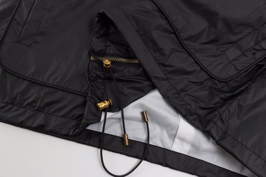 LV高仿立體刺繡薄外套簡約百搭設計師風男款|超A仿原單精品圖片 13 LV高仿立體刺繡薄外套簡約百搭設計師風男款|歐美奢侈品精品推薦