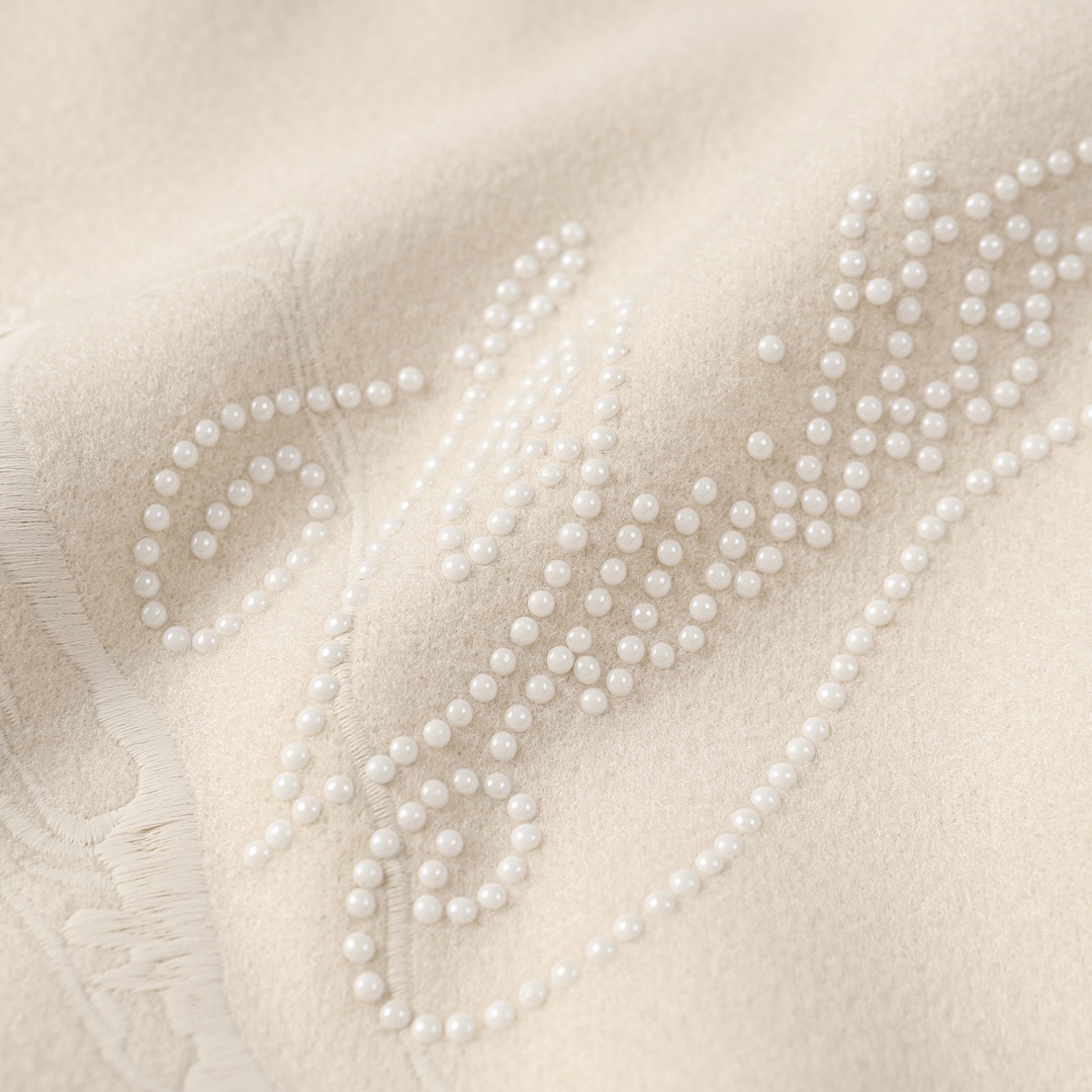 LV一比一米白拼白袖連帽棒球外套 刺繡Logo極簡風設計｜歐美奢侈品精品推薦