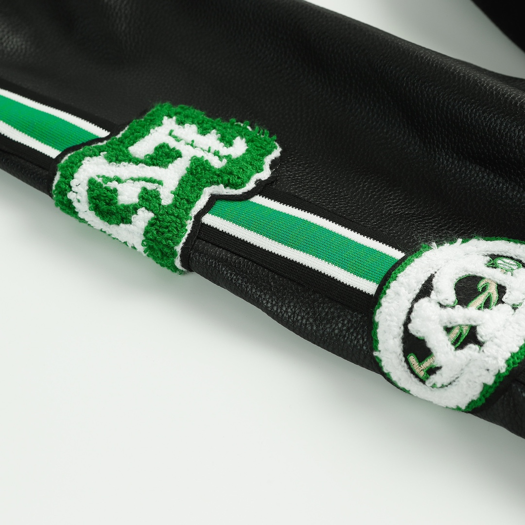 LV高仿黑綠刺繡棒球外套 滿版標語徽章設計｜歐美奢侈品精品推薦