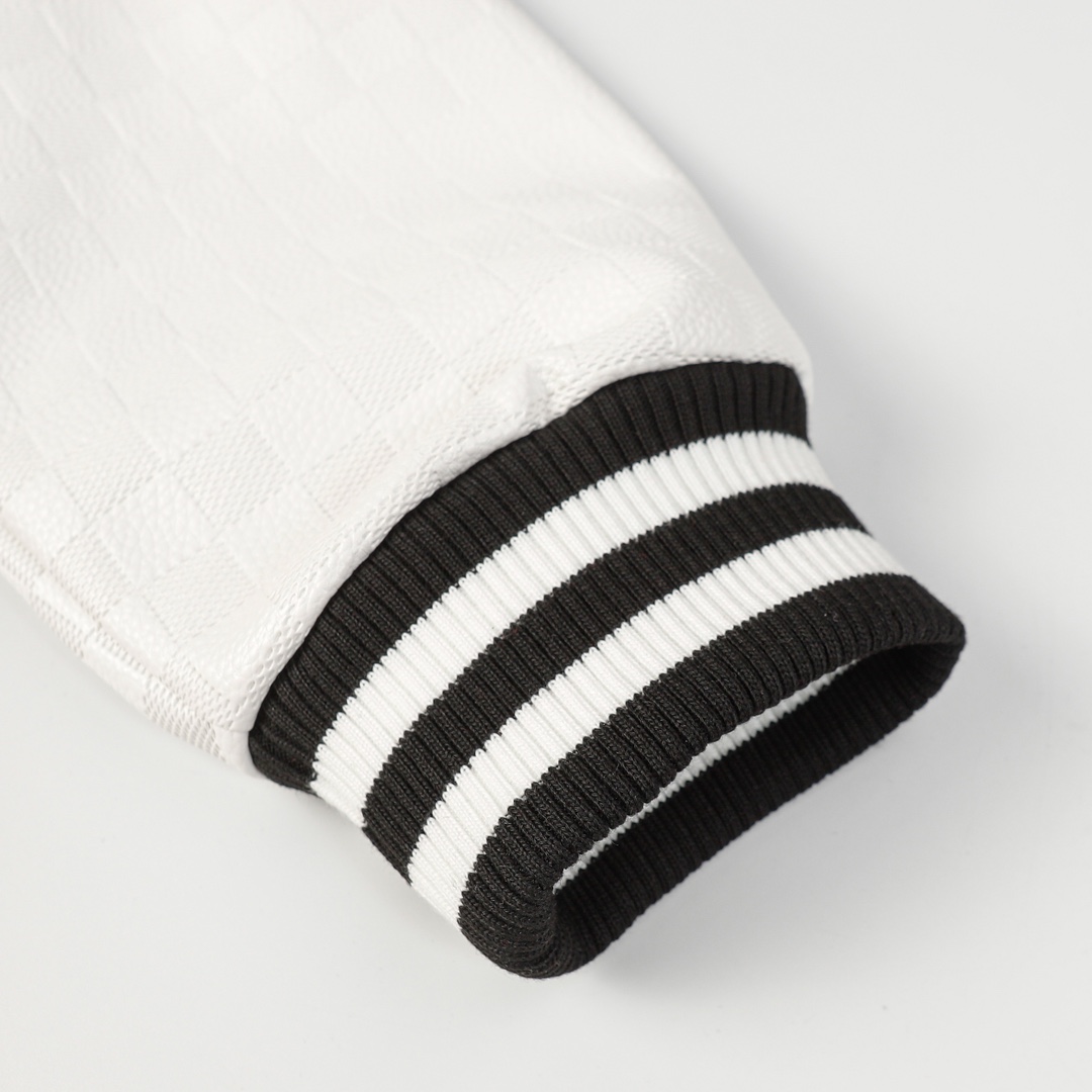 LV高仿黑白拼接棒球外套 LA鑽飾設計款｜歐美奢侈品精品推薦